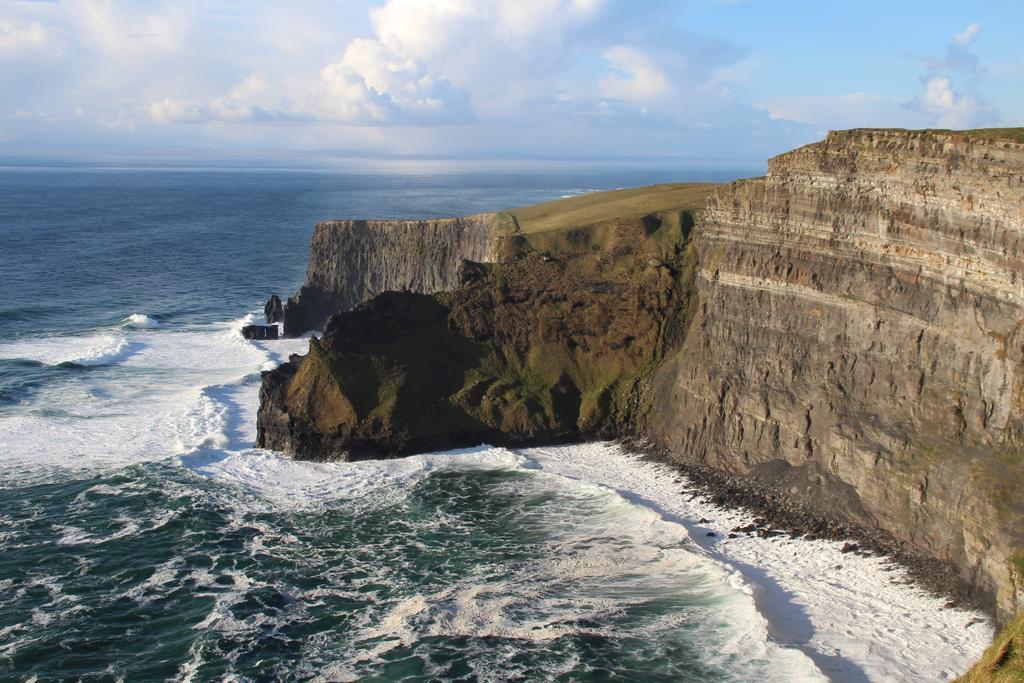 O'Learys Lodge Doolin Esterno foto